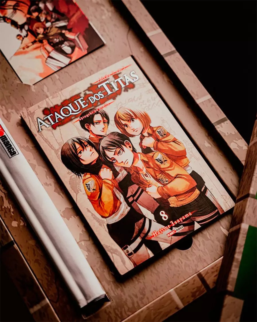 Caixa Especial - Ataque Dos Titãs (2 Em 1) Vol. 8